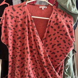 Sundry wrap shirt size 0